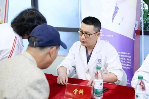 專(zhuān)家咨詢 現(xiàn)場(chǎng)體驗(yàn),健康服務(wù)送到居民家門(mén)口